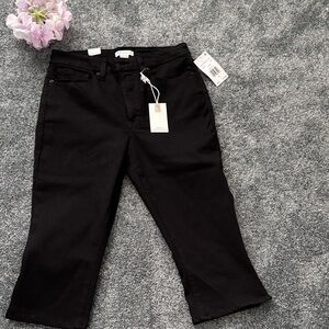 Good American Cropped Black Jeans. NWT, sz 10/30